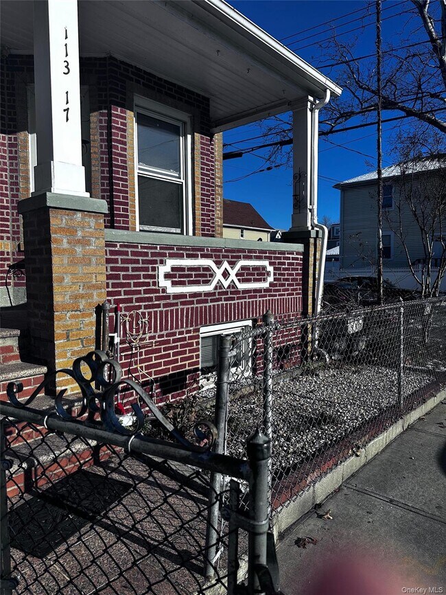 Photo - 113-17 95th Ave