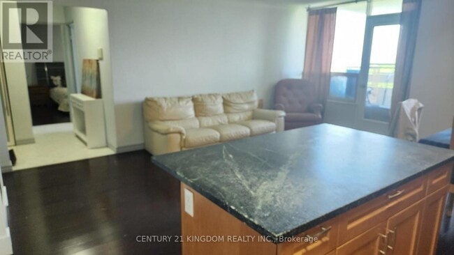 Photo - 20 Edgecliff Golfway Unité 1715