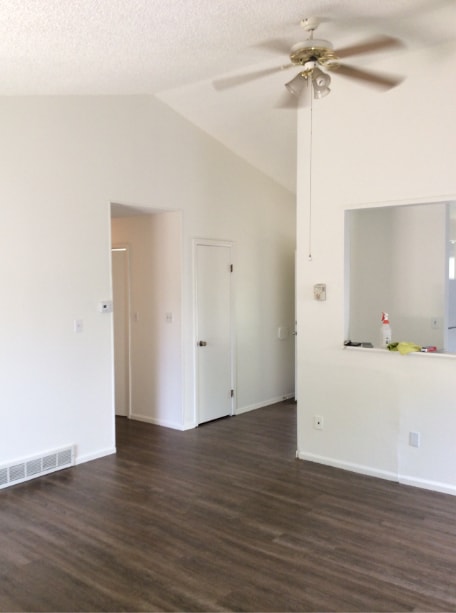 Photo - 942 Wakerobin Ln