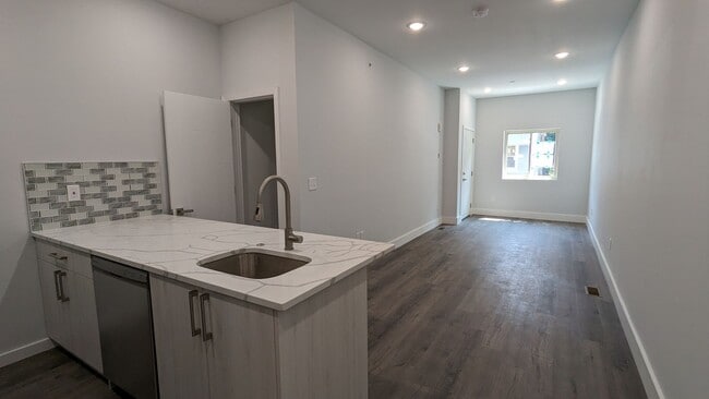 Photo - 2252 N Delhi St Unit 1