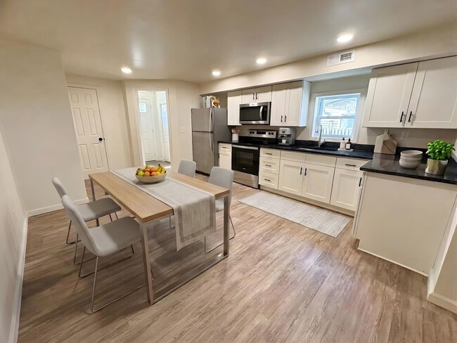 Photo - 518 E Cumberland St Unit Apt A