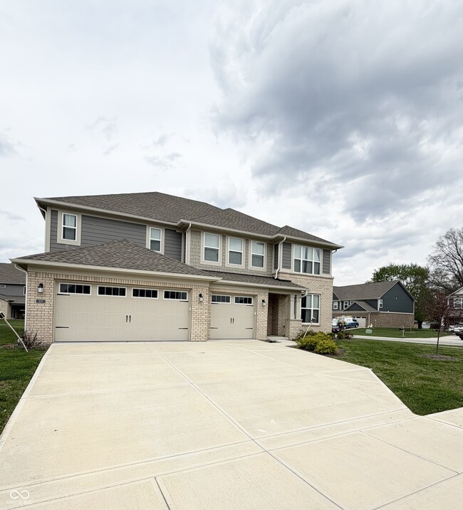 Photo - 908 Edmonds Pl