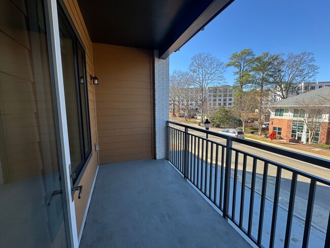 Photo - 2 Bedroom | 2 Bath Downtown Cary Chatham W... Condominio Unidad 204