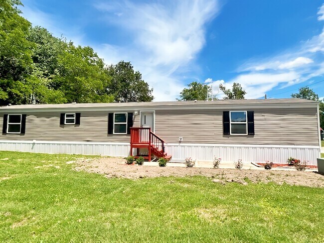 Photo - 15 Deerwood Park