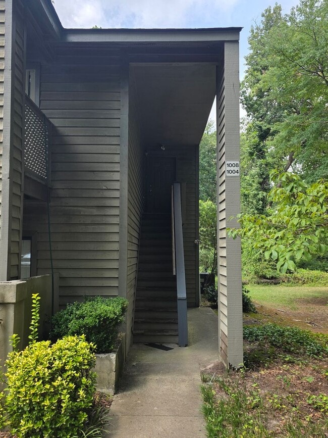 1008 Creekside Wy