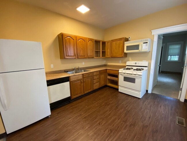 Photo - 190 Blake Blvd Apartment Unit 2