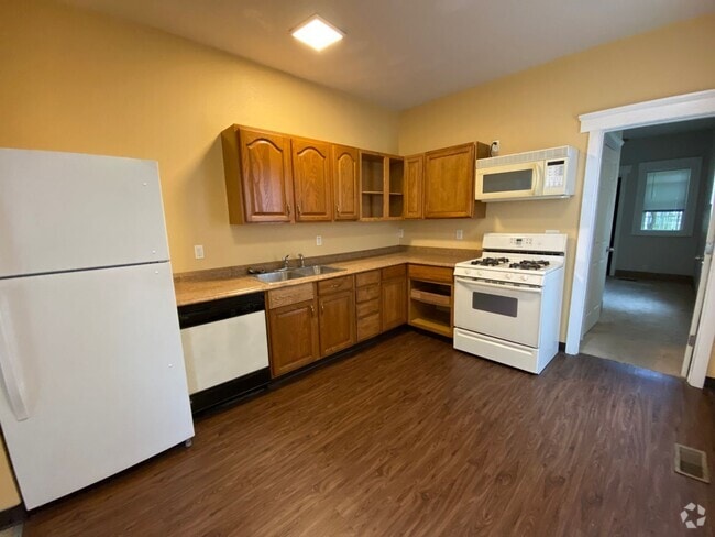 Building Photo - 190 Blake Blvd Unit 2 Rental