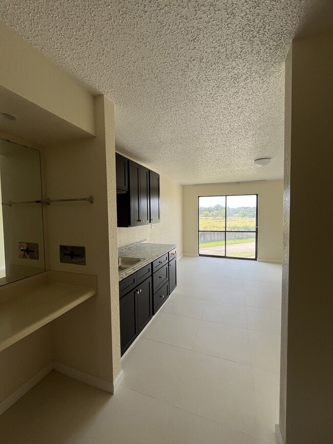 Photo - 2705-2715 Cherry Rd