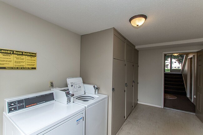 Viewpointe Apartment Homes