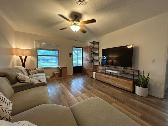 Photo - 8506 Contour Dr Casa