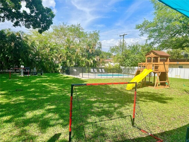 Photo - 4121 SW 54th Ct