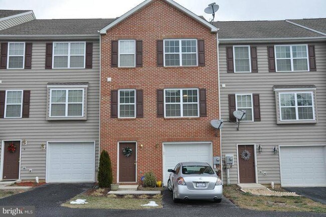 Photo - 19 Pulpit Ln Townhome