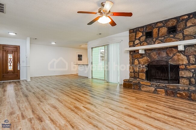 Photo - 3 BR 2 BA Move-In Ready Home -- Looking for You!