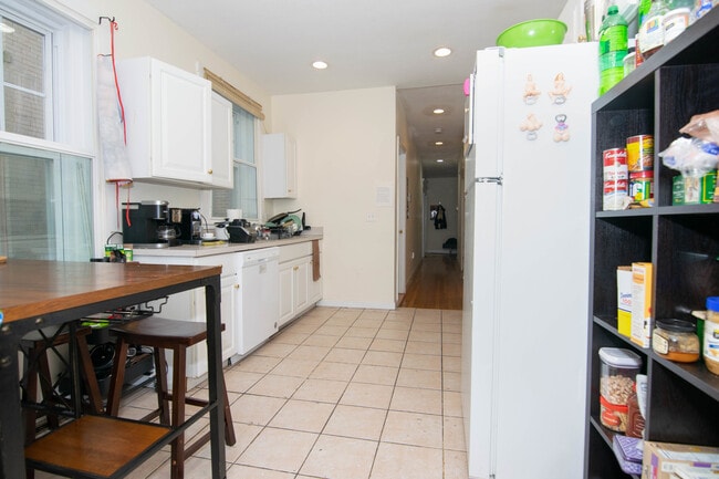 Photo - 60 Gibbs St Unit 1