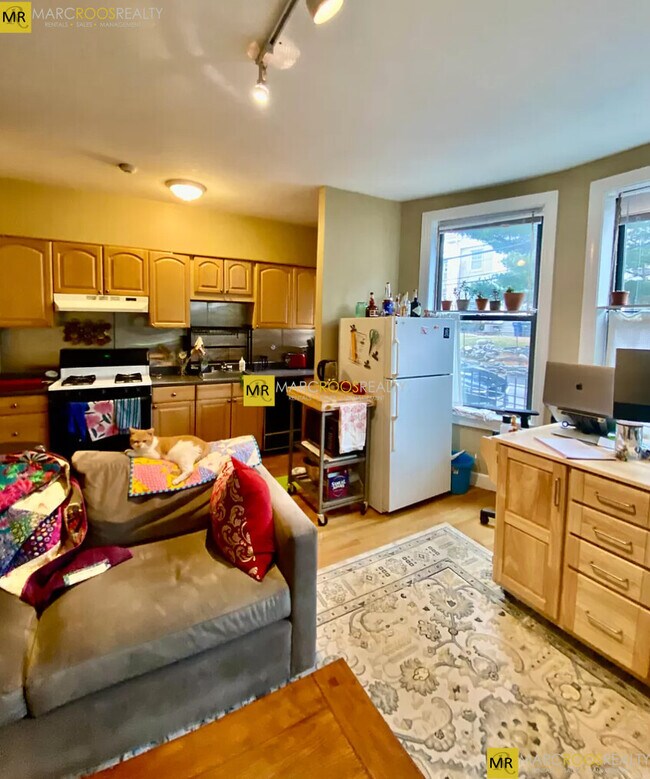 Photo - 19 Highgate St Condo