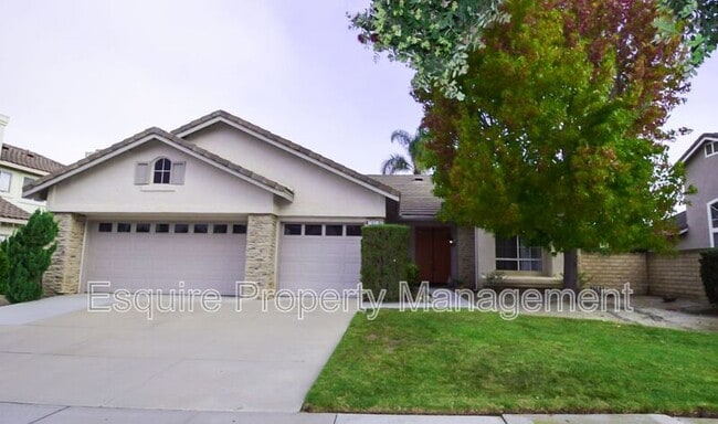 Building Photo - 1821 La Quinta Ln