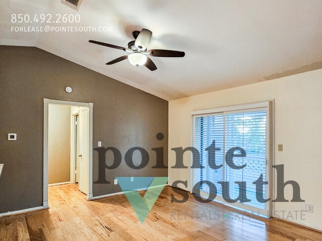 Photo - 601 E Burgess Rd