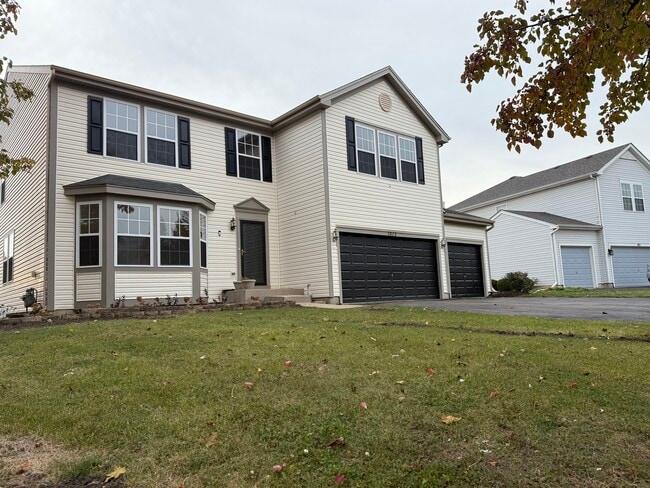 Building Photo - 1015 Bayhill Ln