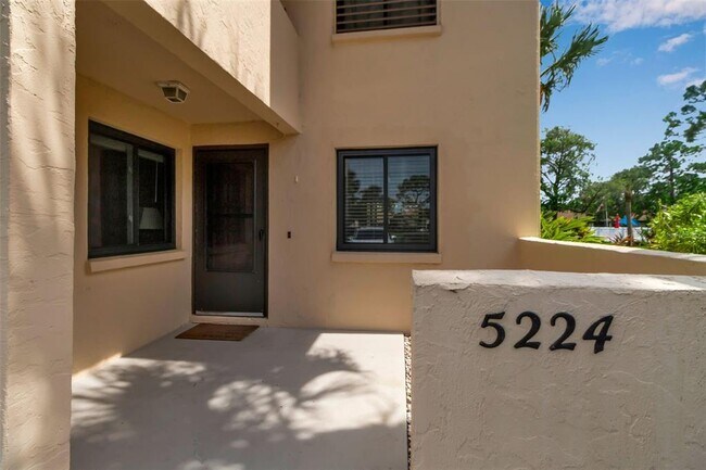 5224 Lake Village Dr Unit 67