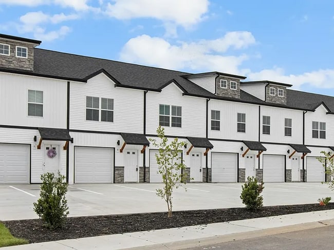 Building Photo - 208 Drayton Dr Unit B