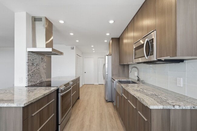 Cocina abierta - 1390 S Ocean Blvd Unidad 14 C