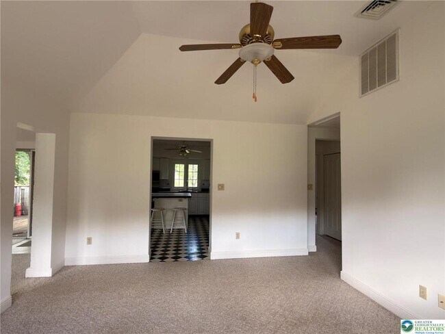 Photo - 9751 Newtown Rd Unidad B