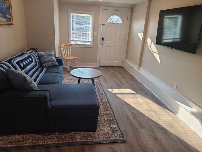 Building Photo - 20 Hawkes St Unit SI ID1364232P