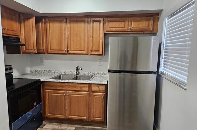 Photo - 730 SW 4th St