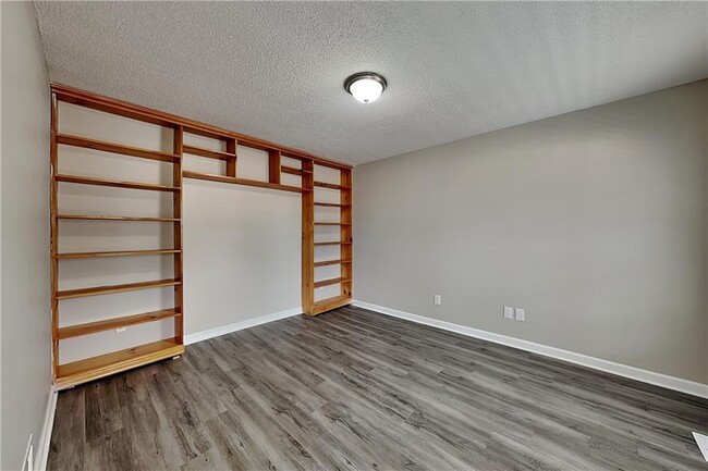 Photo - 33 Ashland Cir