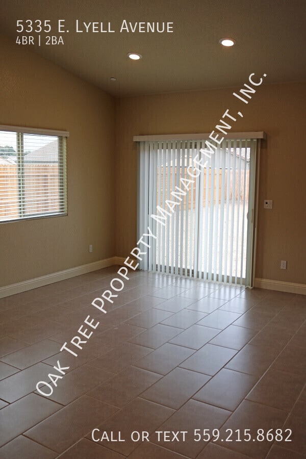 Photo - 5335 E Lyell Ave