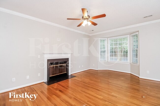 Photo - 9 Park Village Ct