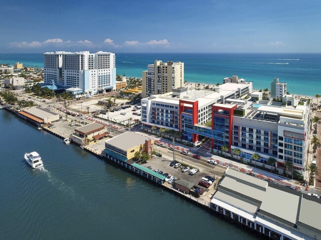 Photo - 111 N Ocean Dr Unidad ID1056488P
