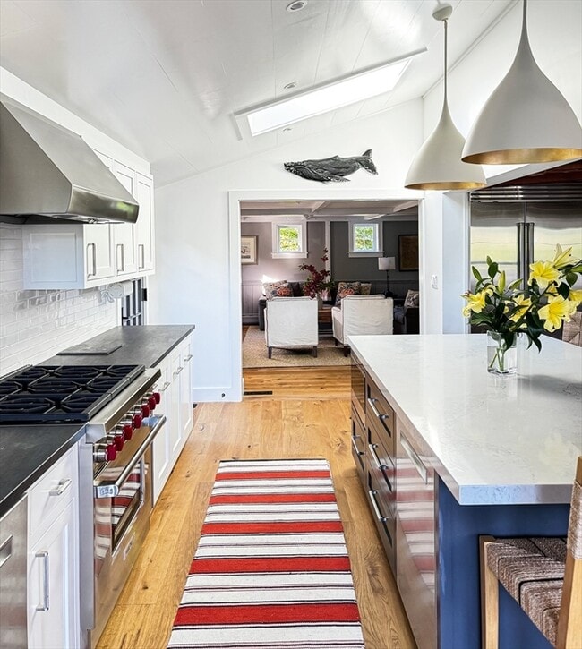 Photo - 7 N Liberty St