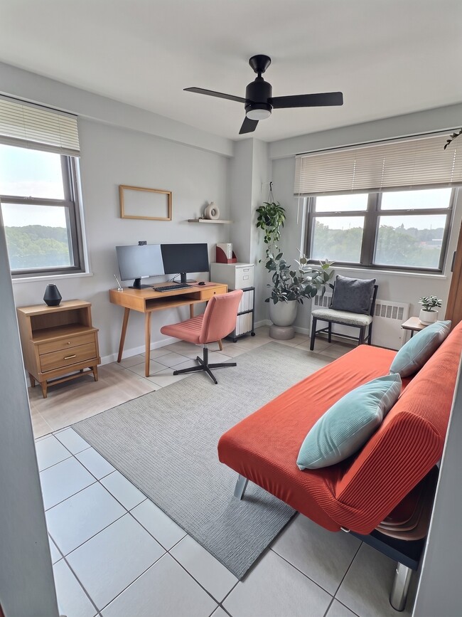 Photo - 11720 Edgewater Dr Unit 816