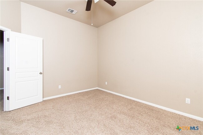 Photo - 245 Chering Dr