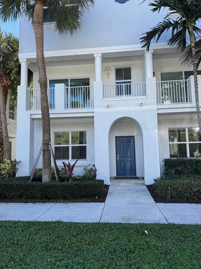 Photo - 1241 Via de Fossi