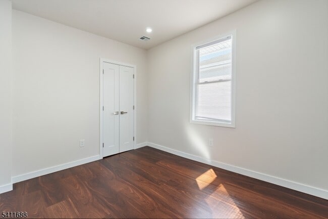 Photo - 824 George St Unit 1