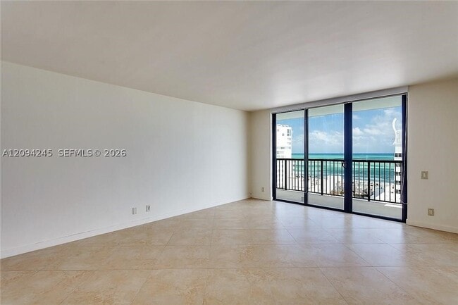1800 Collins Ave Unidad 19F