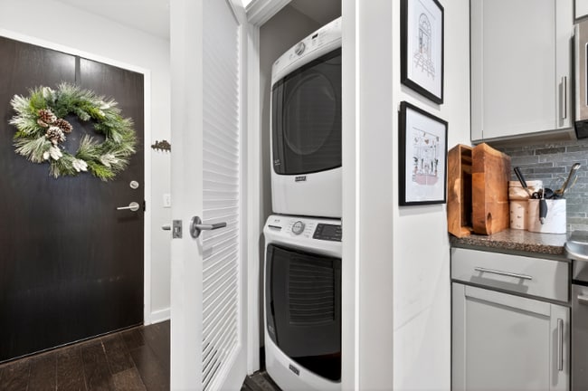 Photo - 1212 Laurel St Unit 1312