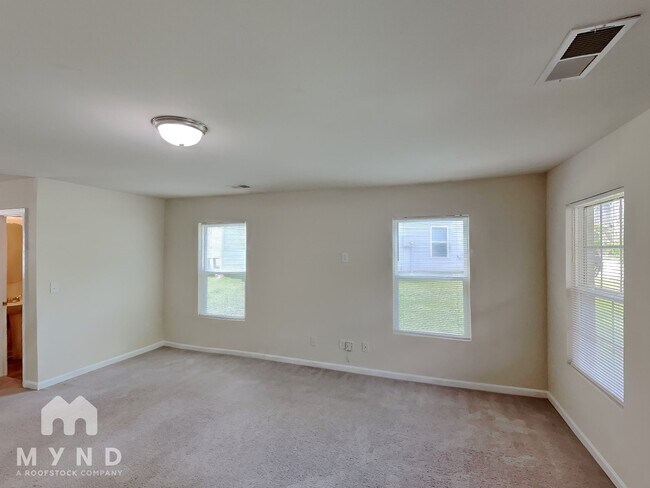 Photo - 2547 Piering Dr