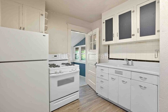 Photo - 468 - 474 S. Lincoln St. Unit 470 S Lincoln St.