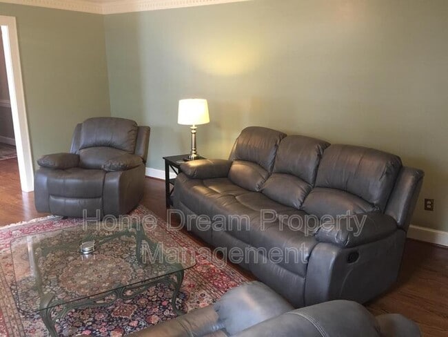 Photo - 842 Spring Valley Dr