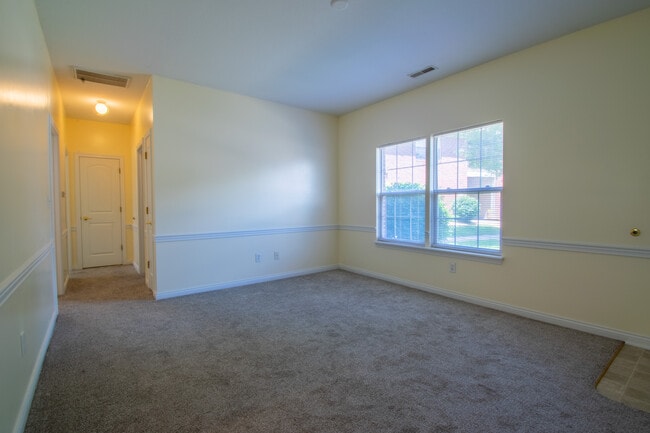 Livingroom - 4259 Eclipse Way Unidad Sugar creek apartments