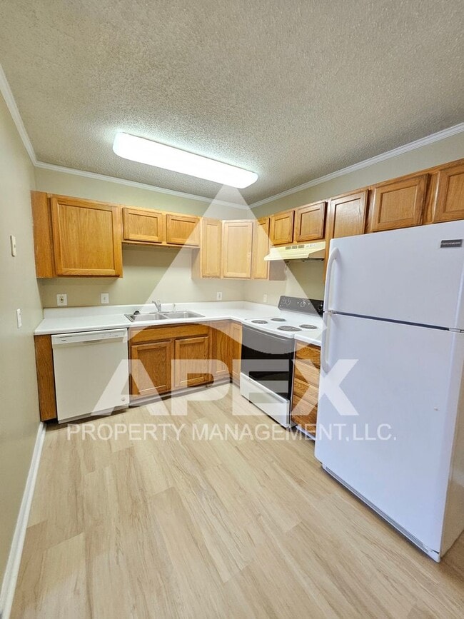 Photo - MOVE-IN SPECIAL,NO RENT TIL JUNE 1ST! - 3 Bd | 2 Ba 1st Floor Condo in West Knoxville! Unidad 1841-113