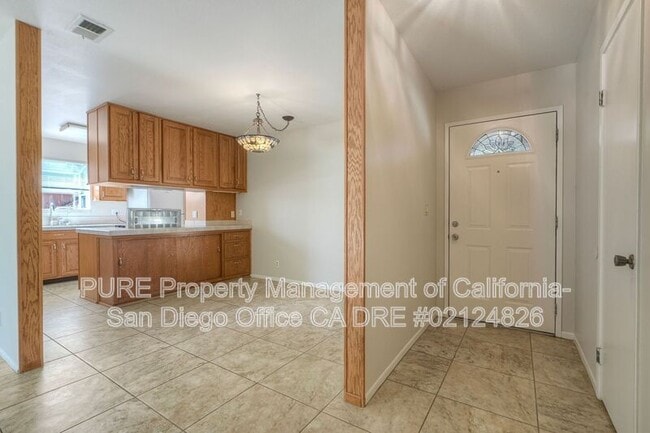 Photo - 727 Melrose Pl