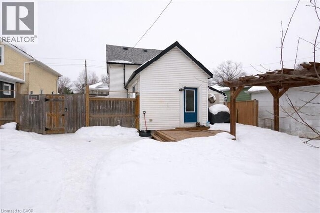 Photo - 229 Guelph Ave