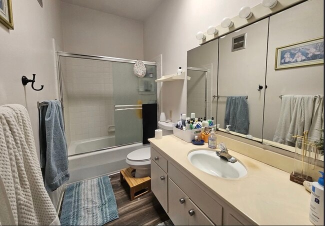 Photo - 1016 Drake Dr