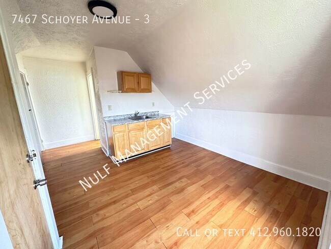 Photo - 7467 Schoyer Ave Unit 3