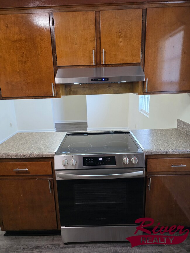 Photo - 3-Bed, 2-Bath Home in South Augusta - Larg...
