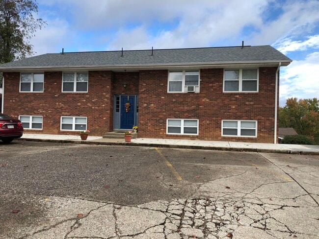 Photo - 101 Colonial Oaks Dr